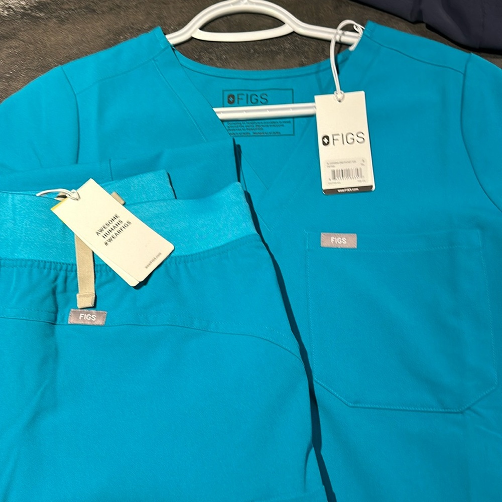 BNWT Figs set